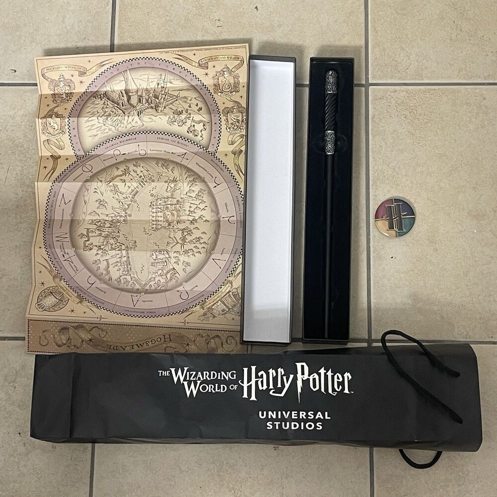 Universal Studios Harry Potter Elder Wand Albus Dumbledor Marauder's Map & Pin